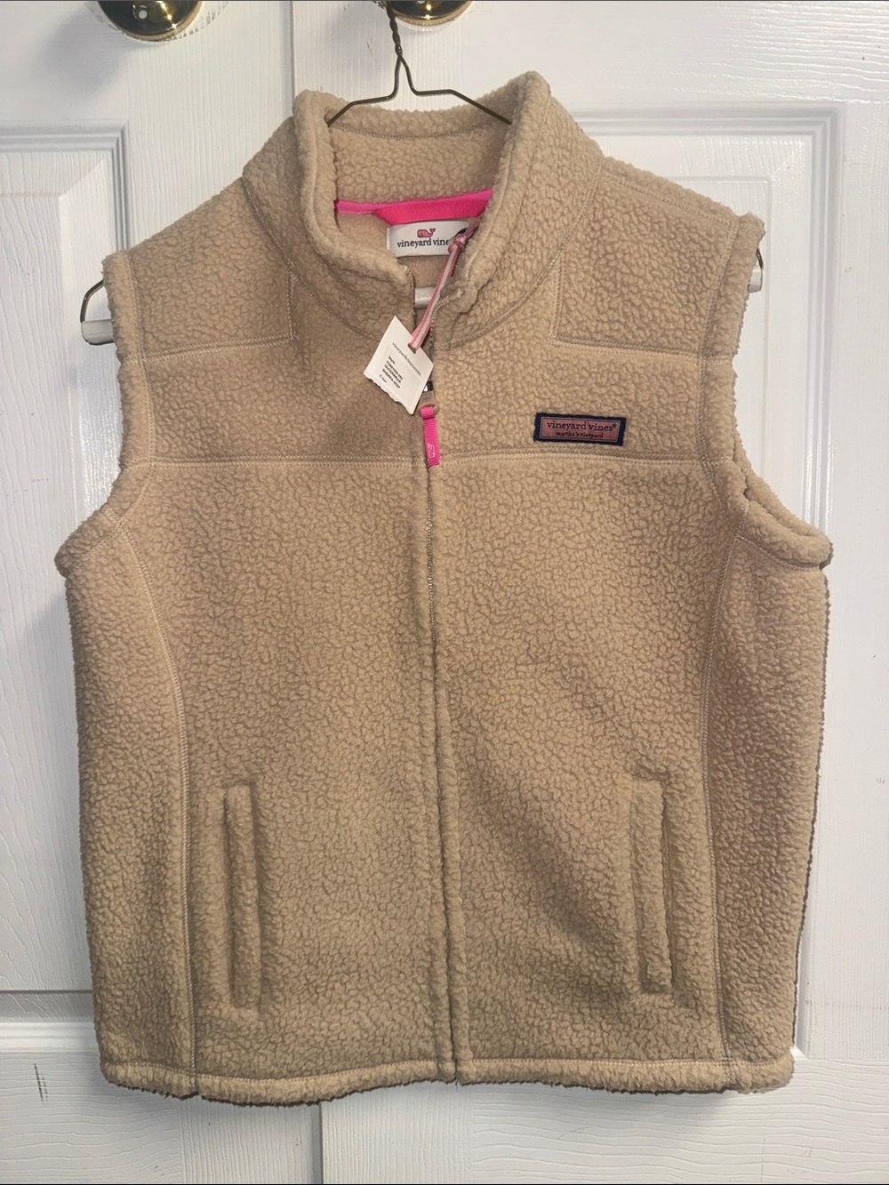 NWT Girl’s Large Vineyard Vines Kids Beige Sherpa Fleece Vest with Pink Trim